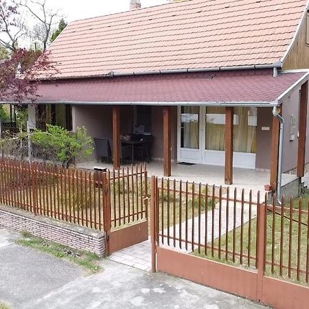Vadszolo Apartman Balatonmáriafürdő Eksteriør bilde