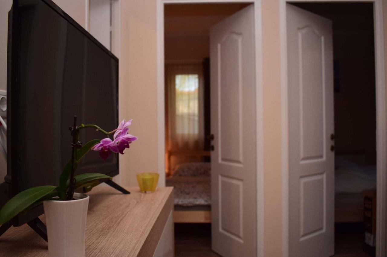 Vadszolo Apartman Balatonmáriafürdő Eksteriør bilde